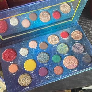 Dito - Galaxy Shade Palette